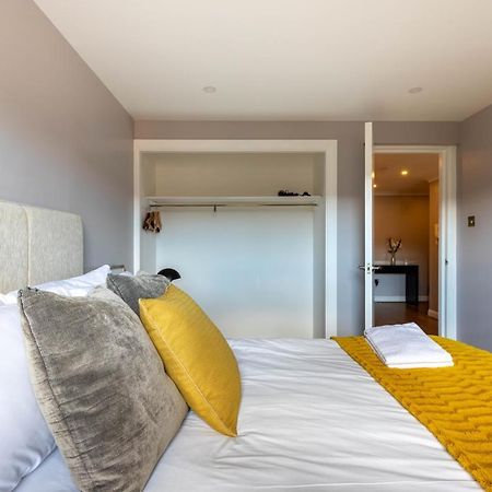 Stunning 1 Bed Merchant City Apartment With Parking Glasgow Extérieur photo