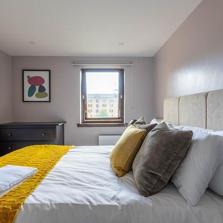 Stunning 1 Bed Merchant City Apartment With Parking Glasgow Extérieur photo