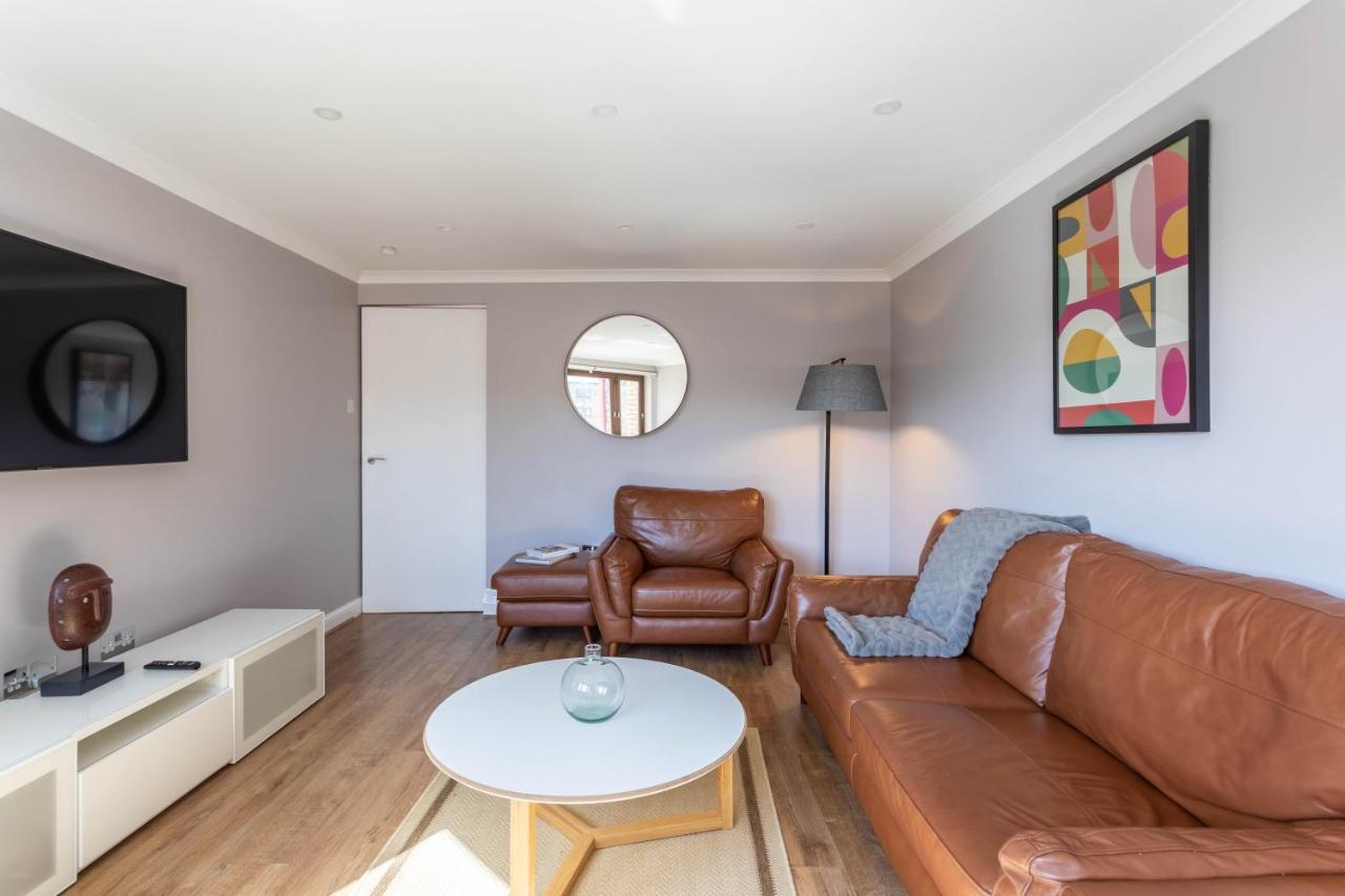 Stunning 1 Bed Merchant City Apartment With Parking Glasgow Extérieur photo